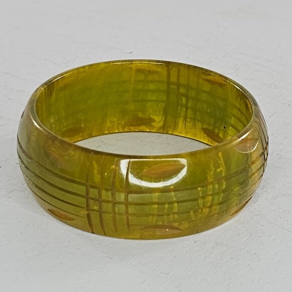 Vintage Bakelite Apple Juice Carved Bracelet Bangle Small Size - Picture 16 of 16